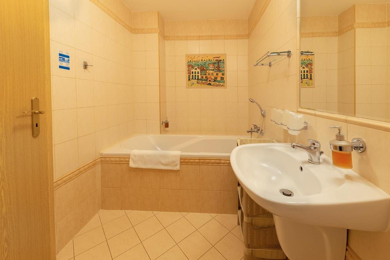 U Sladka Hotel 3*